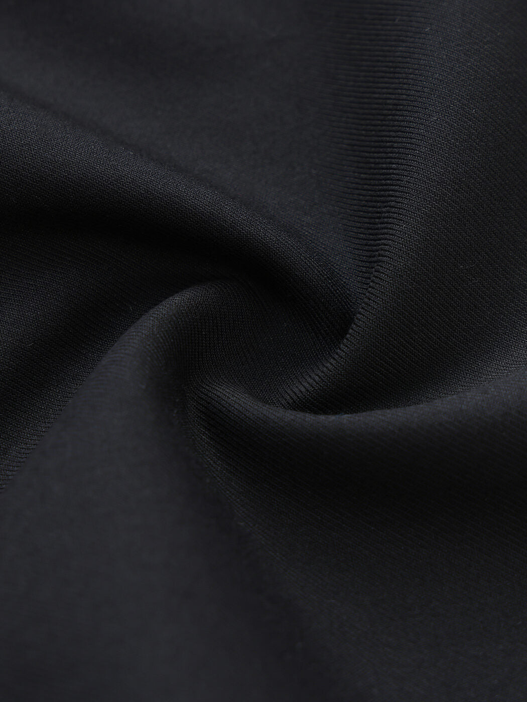 ESSENTIAL TROUSERS detail